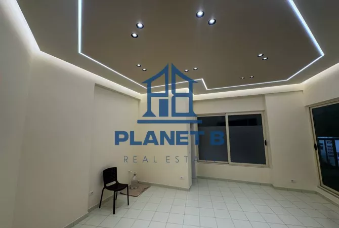 Ambient biznesi me qera 1+1 ne Vlore - 250 Euro