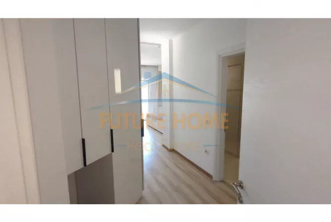 Shtepi me qera Apartament ne Tirane, 3+1, Mobilimi E mobiluar, Pagesa 1,500  Euro.