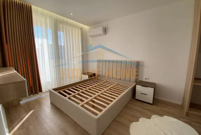 Shtepi ne shitje Apartament ne Tirane, 1+1, Mobilimi E mobiluar, Pagesa 185,000  Euro.