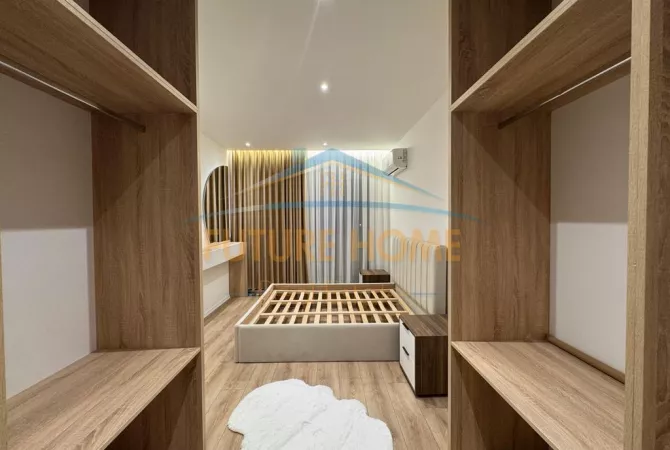 Shtepi ne shitje Apartament ne Tirane, 1+1, Mobilimi E mobiluar, Pagesa 185,000  Euro.