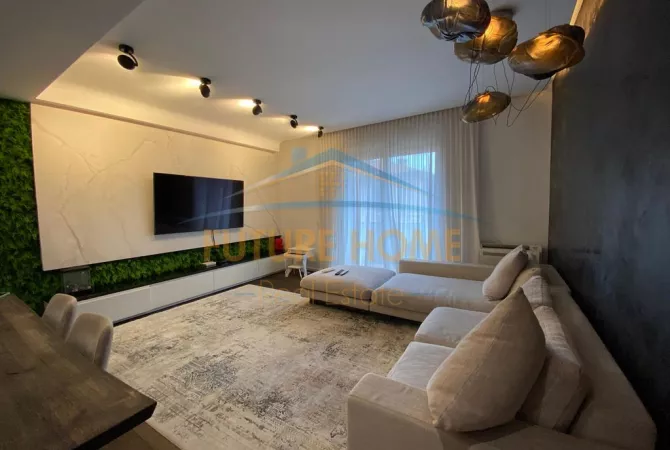 Shtepi me qera 2+1 ne Tirane - 2,000 Euro