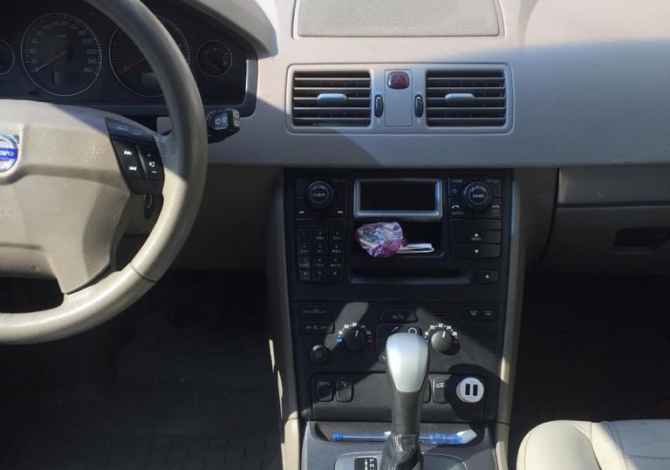 Makina ne shitje ne Tirane, Volvo, 2006 Diesel,Kambio Automatik Pagesa 5,500  Euro.