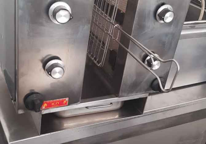 Paisje fast foodi dhe restoranti ne shitje.