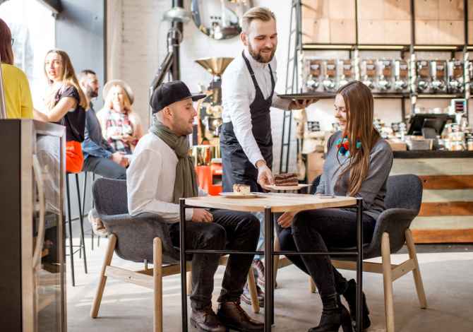 Njoftime Pune per Kamariere dhe hostes  ne Tirane