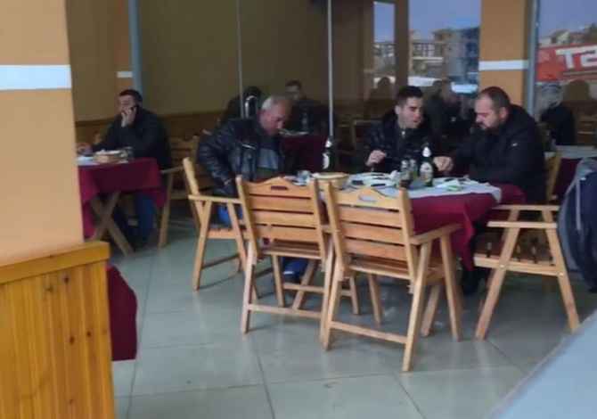 Ambjent biznesi per qera