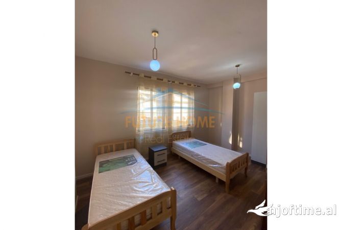 Shtepi me qera 2+1 ne Tirane - 800 Euro