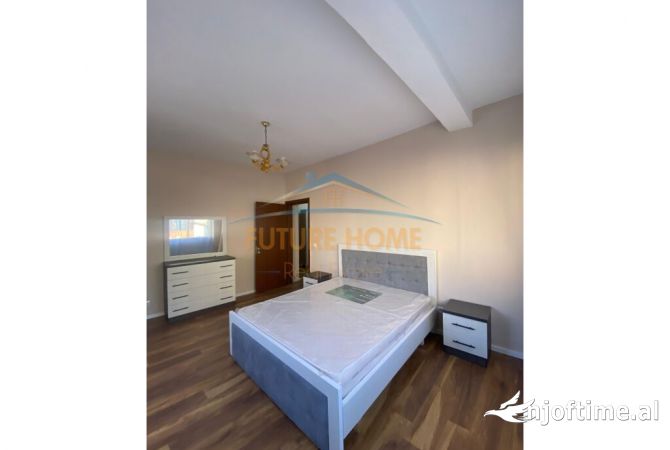 Shtepi me qera Apartament ne Tirane, 2+1, Mobilimi E mobiluar, Pagesa 800  Euro.