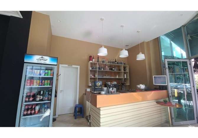 Bar-Kafe per qira ne Astir