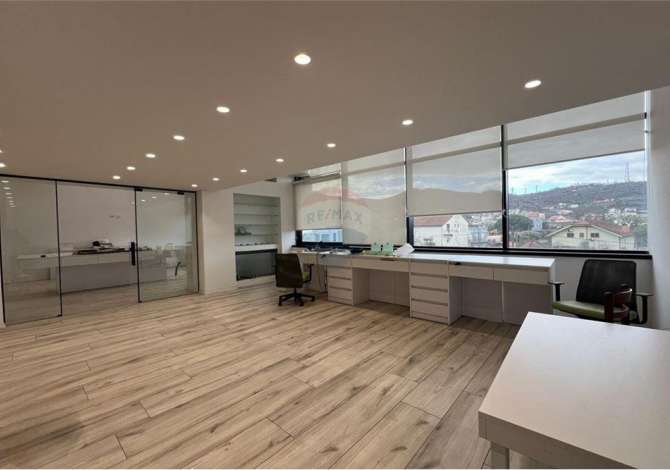 Njesi biznesi me qira te Tirana Golden Park