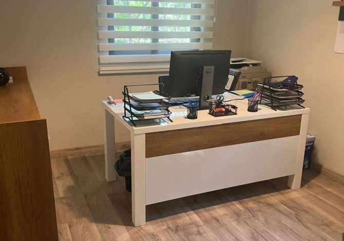 Zyre per qira prane Stadiumit Dinamo