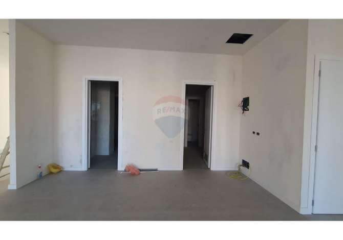 Ambient biznesi me qera 1+1 ne Tirane - 4,000 Euro