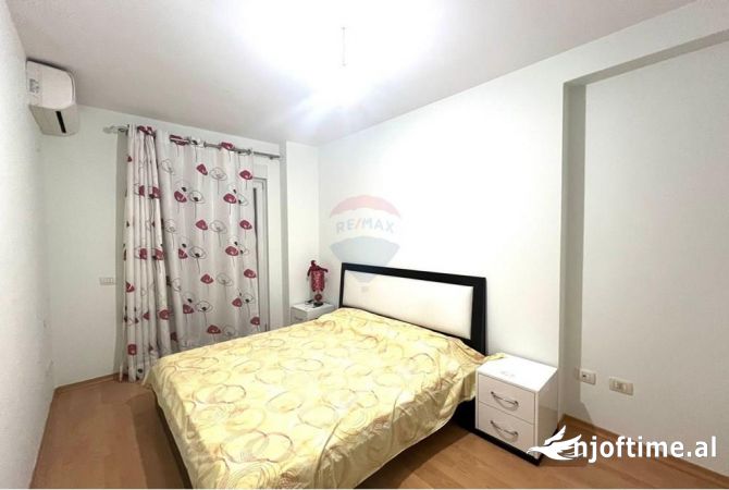 Shtepi me qera 2+1 ne Tirane - 700 Euro