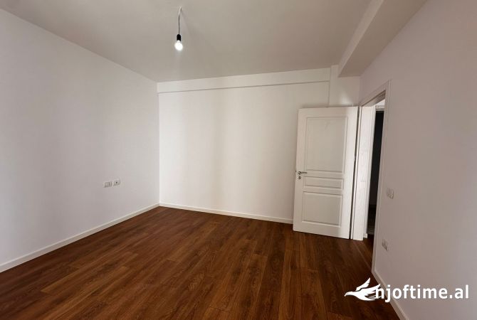 Shtepi ne shitje 1+1 ne Tirane - 155,000 Euro
