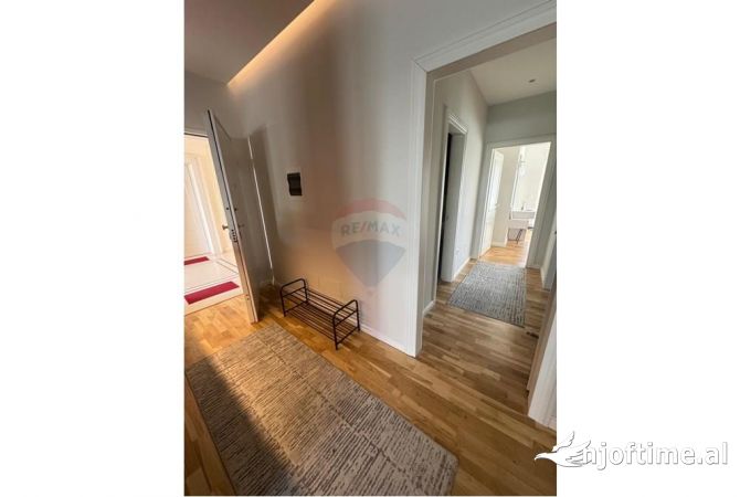 Shtepi me qera Apartament ne Tirane, 2+1, Mobilimi E mobiluar, Pagesa 1,500  Euro.