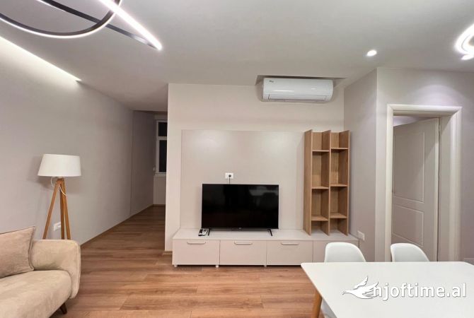 Shtepi ne shitje 2+1 ne Tirane - 180,000 Euro