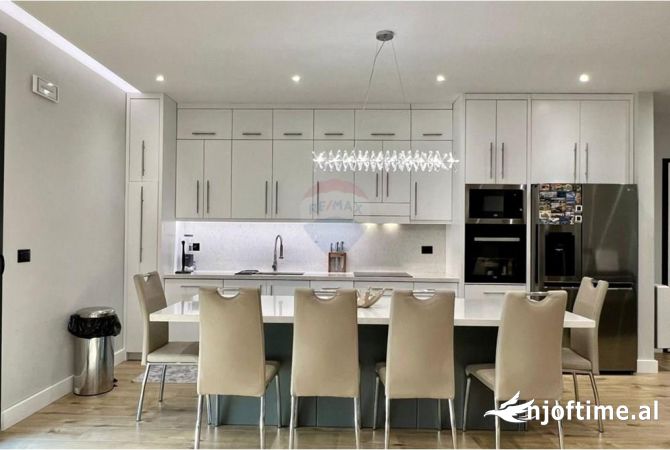 Shtepi ne shitje 3+1 ne Tirane - 415,000 Euro