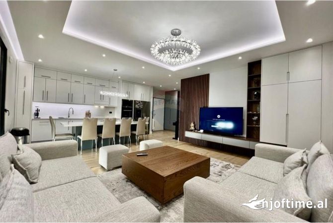Shtepi ne shitje 3+1 ne Tirane - 415,000 Euro