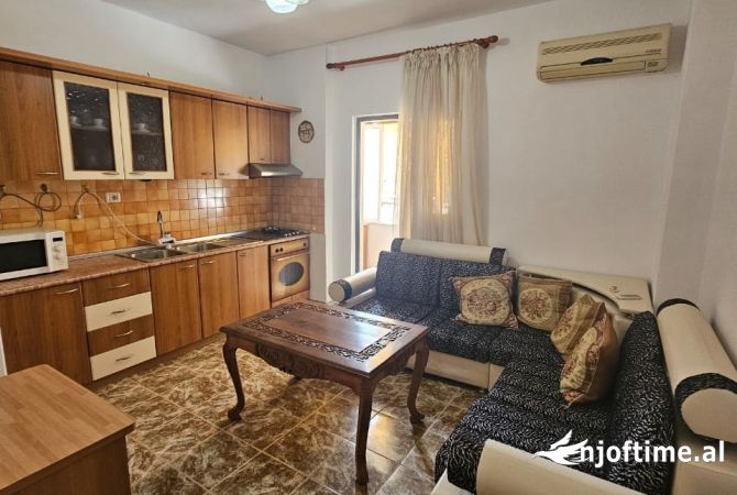 Shtepi me qera 2+1 ne Durres - 320 Euro