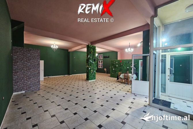 Ambiente Commerciale in Affitto 2+1 a Durazzo - 600 Euro