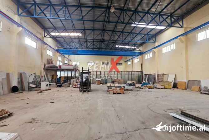 JEPET KAPANON ME QERA NE VORE, AUTOSTRADA TIRANE - DURRES