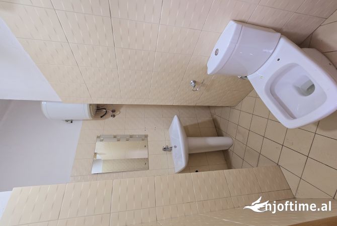 Shtepi me qera  ne Durres, 3+1, Mobilimi , Pagesa 1,500  Euro.