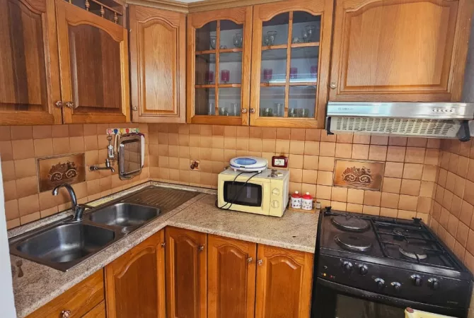 Shtepi me qera 2+1 ne Durres - 300 Euro