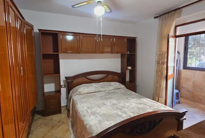 Shtepi me qera 2+1 ne Durres - 300 Euro