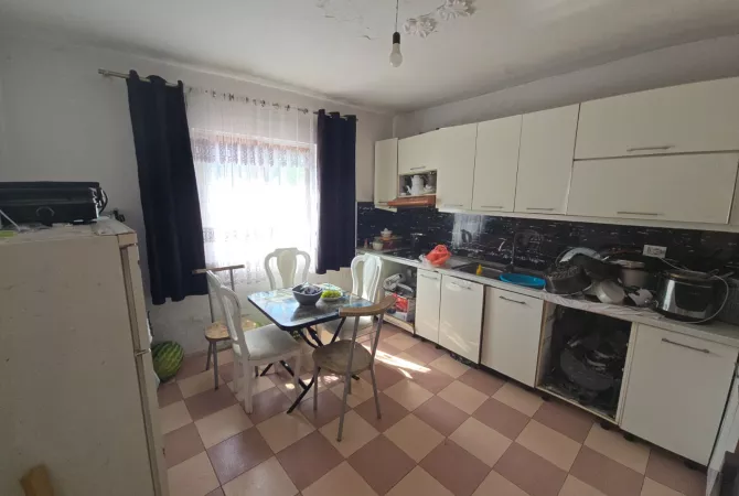 Casa in vendita 2+1 a Durazzo - 5,500,000 Leke