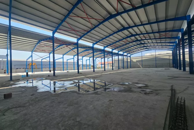 Ambient biznesi me qera 3+1 ne Durres - 2,700 Euro