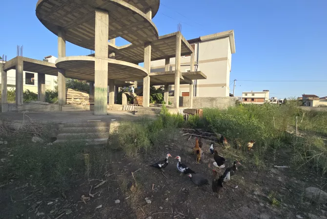 Shtepi ne shitje Shtepi Private ne Durres, 3+1, Mobilimi E mobiluar, Pagesa 85,000  Euro.