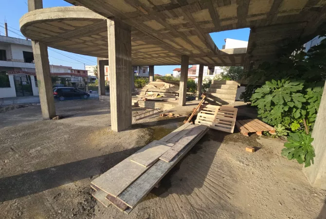 Shtepi ne shitje Shtepi Private ne Durres, 3+1, Mobilimi E mobiluar, Pagesa 85,000  Euro.