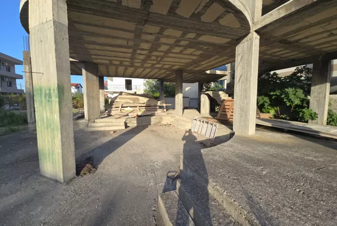 Shtepi ne shitje Shtepi Private ne Durres, 3+1, Mobilimi E mobiluar, Pagesa 85,000  Euro.