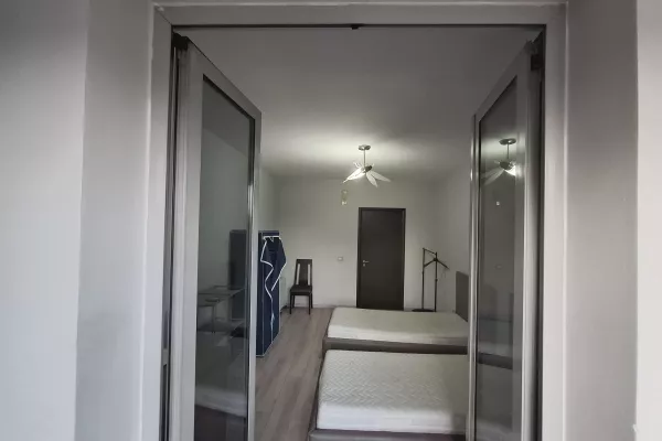 Shtepi me qera Apartament ne Tirane, 2+1, Mobilimi E mobiluar, Pagesa 56,000  Leke.