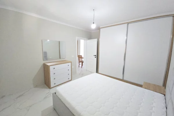 Shtepi me qera Apartament ne Durres, 1+1, Mobilimi E mobiluar, Pagesa 300  Euro.