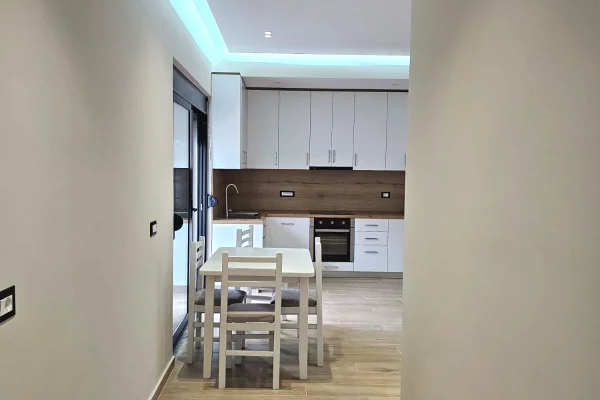 Shtepi me qera Apartament ne Durres, 1+1, Mobilimi E mobiluar, Pagesa 300  Euro.