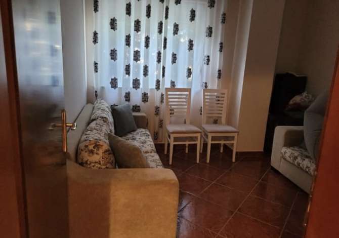 Shtepi me qera Apartament ne Tirane, 2+1, Mobilimi E mobiluar, Pagesa 500  Euro.