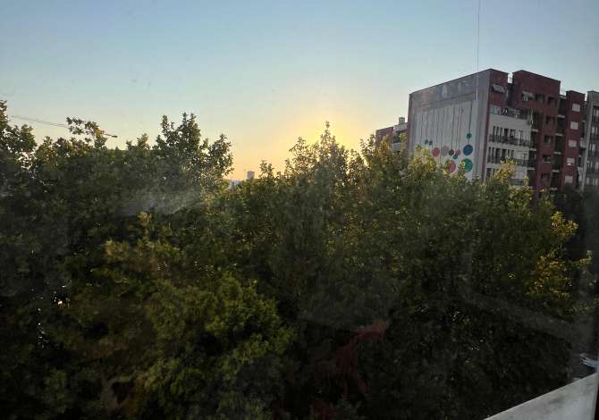 Shtepi ne shitje Apartament ne Tirane, 2+1, Mobilimi E mobiluar, Pagesa 145,000  Euro.