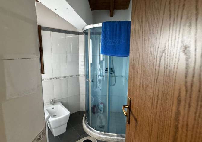 Shtepi me qera Apartament ne Tirane, 2+1, Mobilimi E mobiluar, Pagesa 750  Euro.