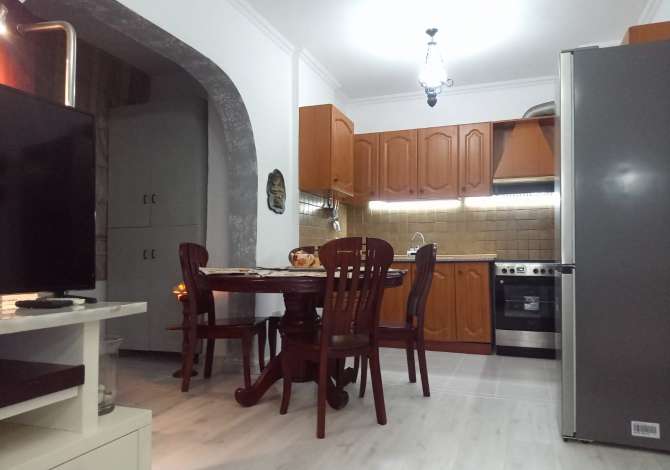 Shtepi me qera 2+1 ne Tirane - 600 Euro