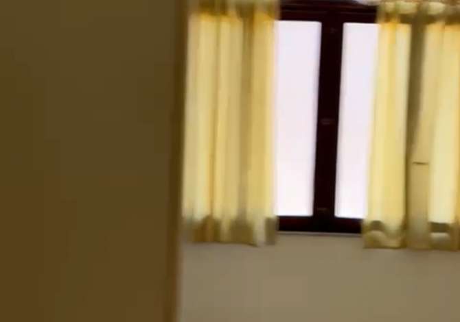Ambient biznesi me qera 3+1 ne Tirane - 600 Euro