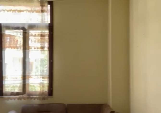 Jepet Zyre me Qera te Komuna e Parisit