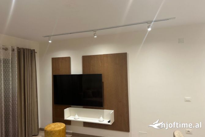Shtepi me qera 2+1 ne Tirane - 500 Euro