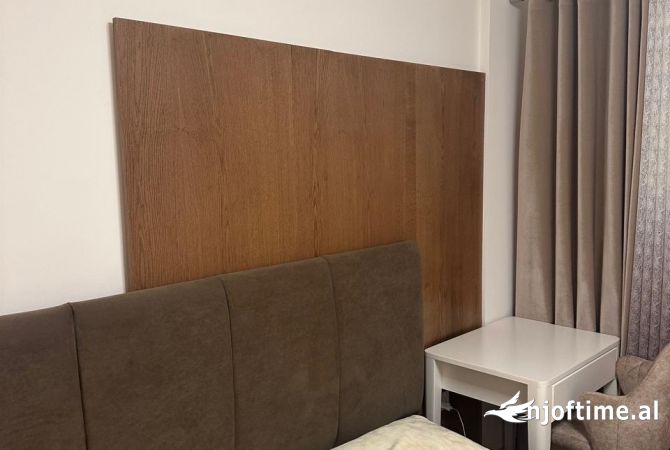 Shtepi me qera Apartament ne Tirane, 2+1, Mobilimi E mobiluar, Pagesa 500  Euro.
