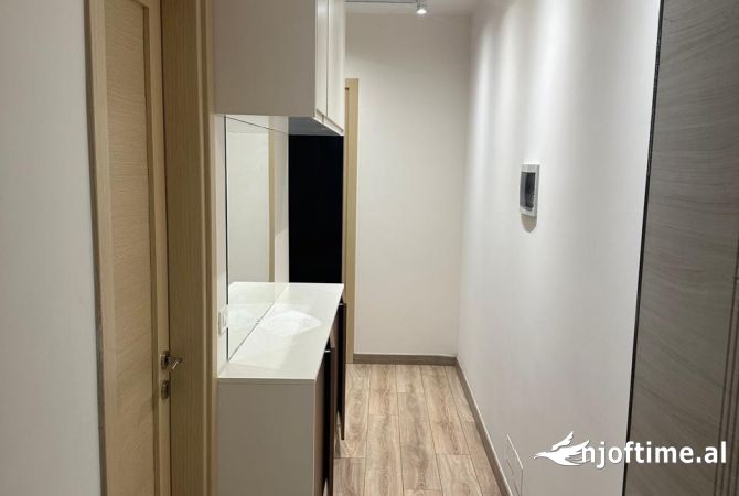 Shtepi me qera Apartament ne Tirane, 2+1, Mobilimi E mobiluar, Pagesa 500  Euro.