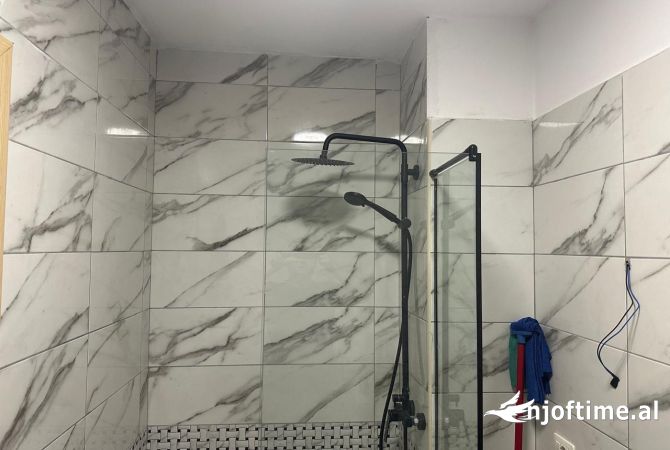 Shtepi me qera Apartament ne Tirane, 2+1, Mobilimi E mobiluar, Pagesa 500  Euro.