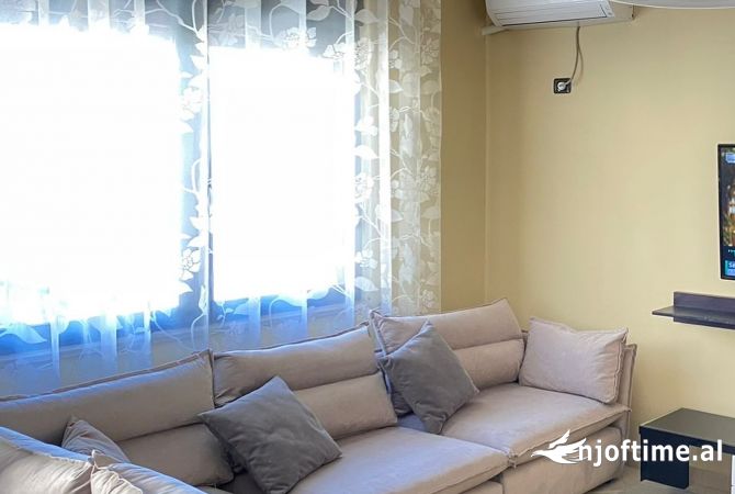 Casa in affitto 2+1 a Tirana - 900 Euro