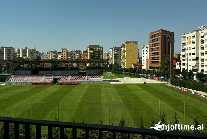 Ambient biznesi me qera 3+1 ne Tirane - 1,300 Euro