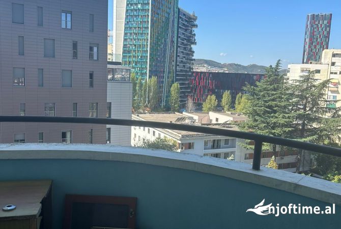 Ambient biznesi me qera 3+1 ne Tirane - 2,500 Euro