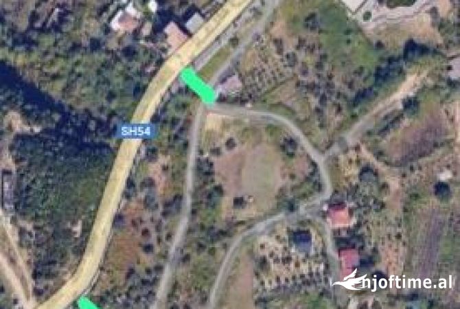 Truall ose Toke ne Tirane - 195,000 Euro