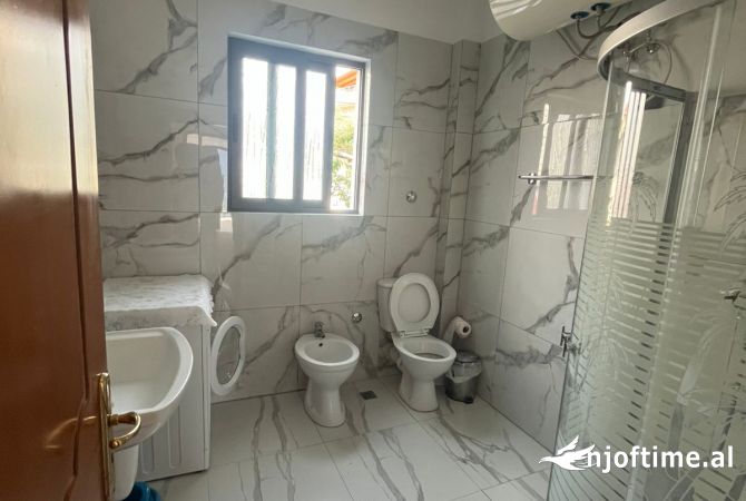 Shtepi me qera 4+1 ne Tirane - 500 Euro